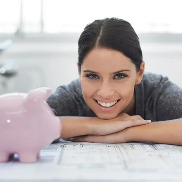 Explican qué es la regla 50-30-20 para ahorrar dinero y por qué da tan buenos resultados. Es una fórmula muy efectiva y más sencilla de lo que parece. 