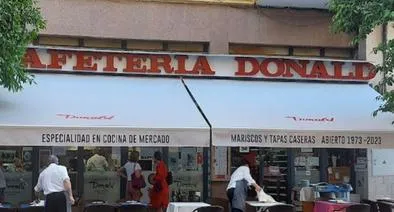 Encontrar trabajo después de los 40 años: restaurante contrata mayores de 45 en España