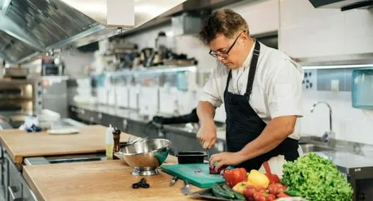 ¿Cuánto gana un chef en Colombia? Salarios de técnico en 2024