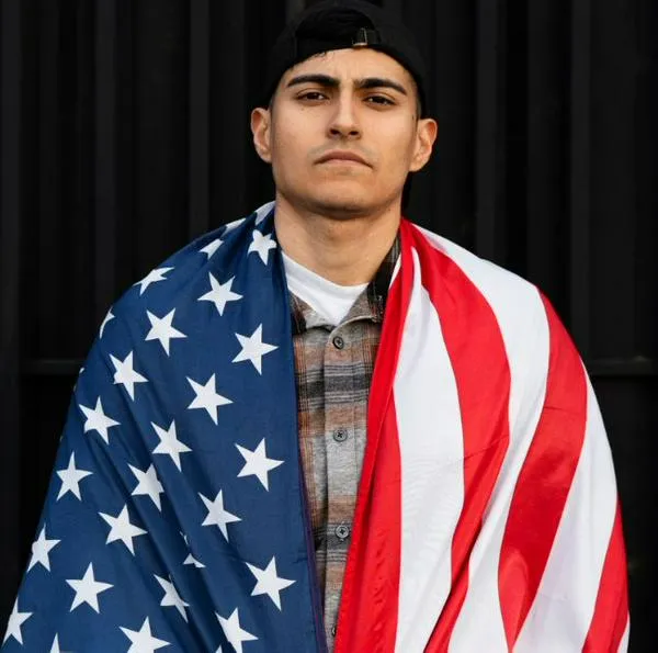 Joven latino advierte que trabajar como repartidor en Uber Eats en Estados Unidos fue un mal negocio y relató qué no le gusto de ese trabajo.