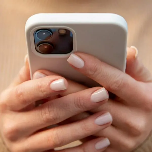 Apple hace un anuncio sobre IA y compromisos legales en los Estados Unidos