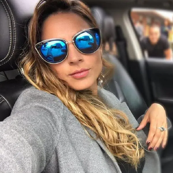 Foto de Carla Giraldo, en nota de cuál es el negocio de la actriz, precio de productos en menú y dónde queda
