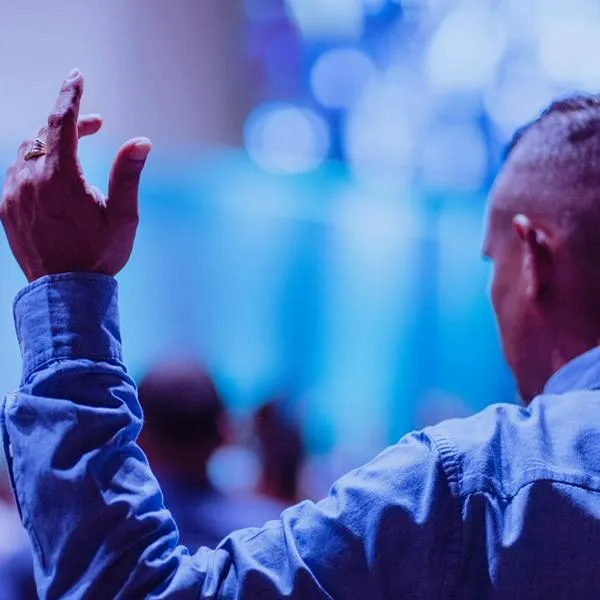 Iglesia cristiana en Cesar abre club de levantamiento de pesas para la comunidad 