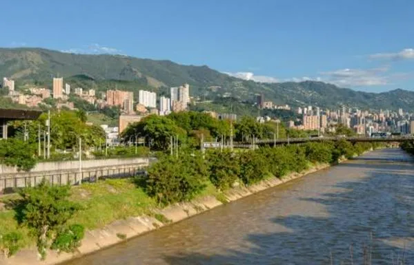 ¡Qué está pasando! Tercer cuerpo sin vida que sacan del río Medellín esta semana