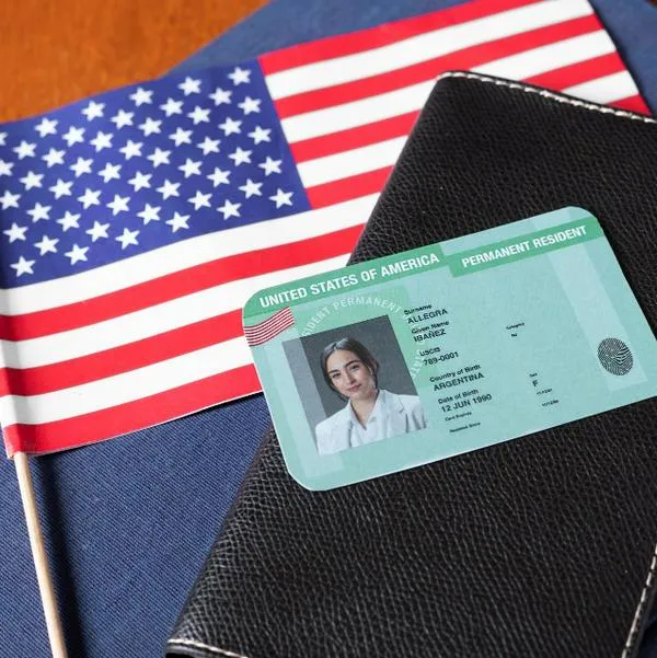'Green card' patrocinada por empresa que ofrece vacantes para colombianos