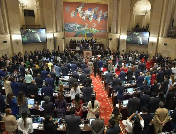 Listo el decreto con cambios de salarios de los secretarios generales del Congreso