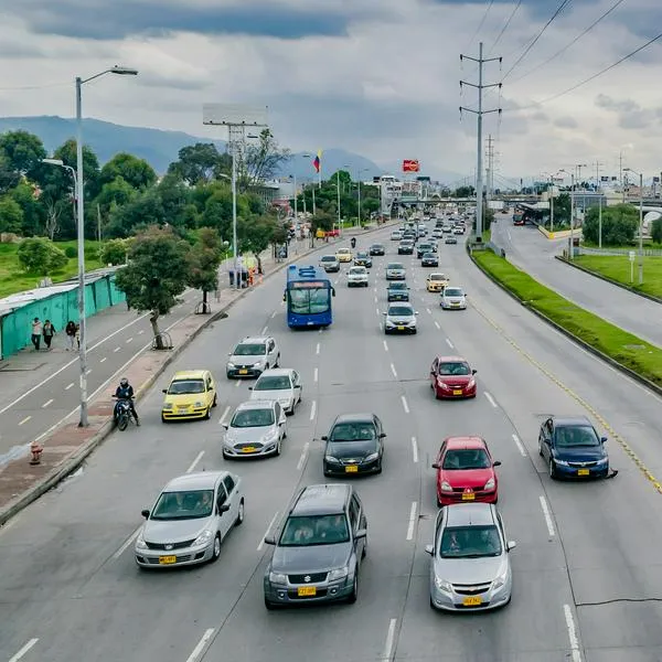 Cómo acceder al 80 % de descuento en multas de tránsito para conductores de Bogotá, en Secretaría de Movilidad.