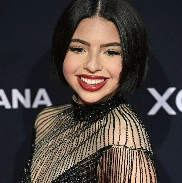 Foto de Ángela Aguilar, en nota de qué estudio tiene Ángela Aguilar, nueva esposa de Christian Nodal 