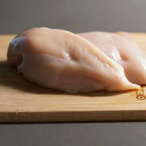 Cómo elegir un buen pollo para sus comidas y qué debe tener en cuenta a la hora de comprar: consejos