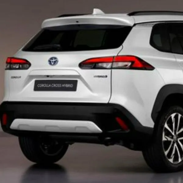 Estos son los precios de las camionetas más vendidas de Colombia en 2024: Toyota Corolla Cross, Mazda CX-30 y Renault Duster.