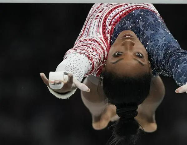 La vuelta magistral de la gimnasta Simon Biles, con unas gradas enloquecidas