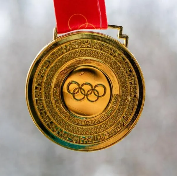 Foto de medalla, en nota de qué deportes en Juegos Olímpicos París 2014 pueden entregar dos oros por empate