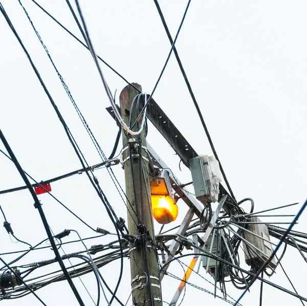 Enel codensa alerta por cometas en agosto que chocarán con cables de luz