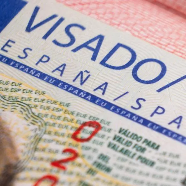 Así se pide la visa de trabajo o residente en España.