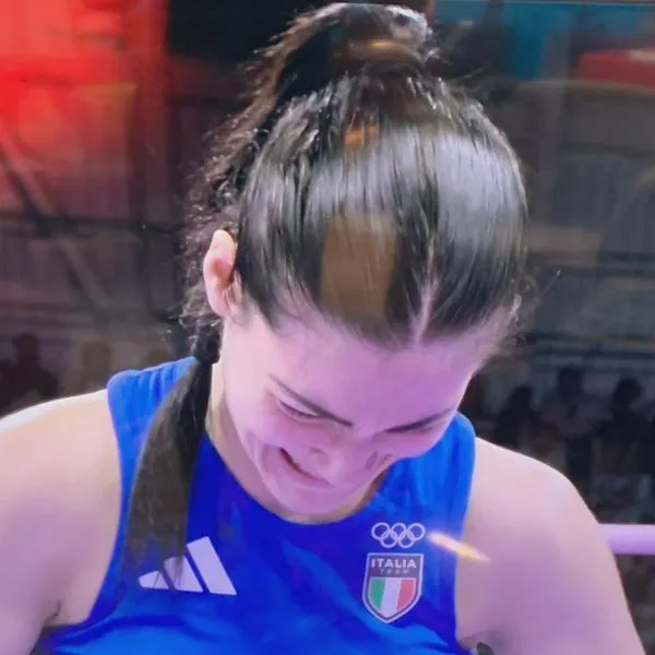 Angela Carini y su llanto por derrota en los Juegos Olímpicos.