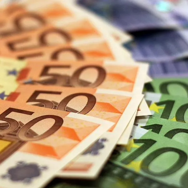 Colombianos que viven en París pagan impuestos que exceden los 400 euros