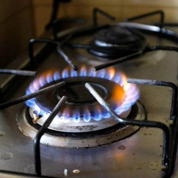 Facturas de gas natural se dispararía un 28% en Colombia en los próximos meses: CREE