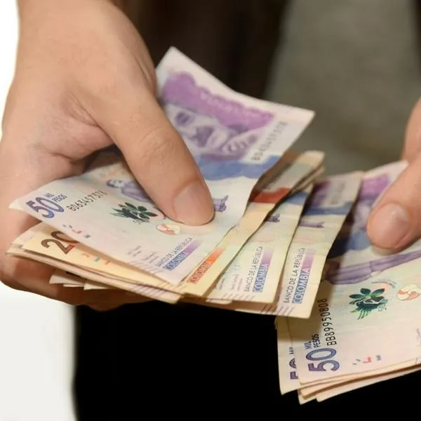 Retención en la fuente para trabajadores por honorarios en Colombia es aplicada