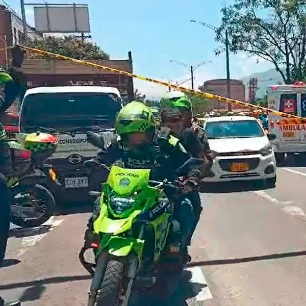 Estos son los dos muertos del accidente de una tractomula robada en la avenida Guayabal en Medellín