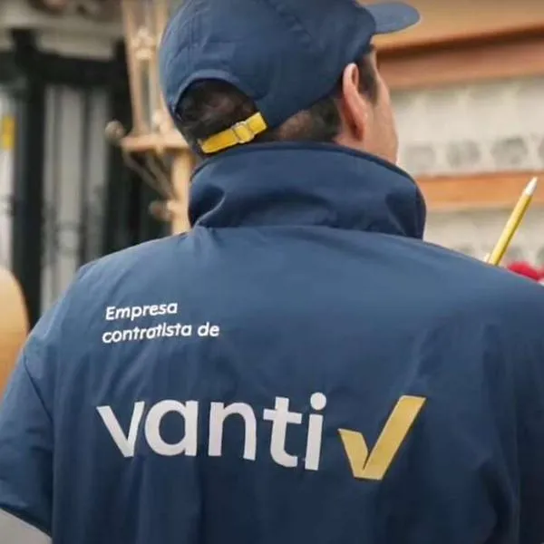 Foto de contratista, en nota de cómo saber si una visita de Vanti es verdadera, con movida que salva de estafas