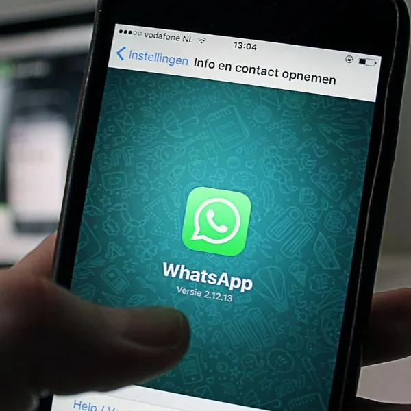 Cómo actirvar la opción de belleza facial para llamadas para WhatsApp en Android