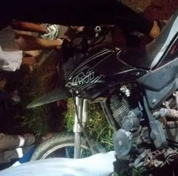 Impresionante accidente dejó a motociclista muerto en choque con tractomula