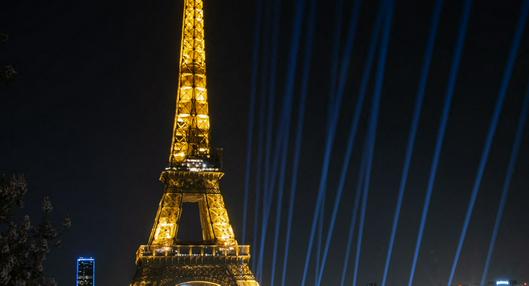 La desagradable sorpresa que encontró colombiano cerca de Torre Eiffel, en París