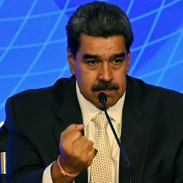 Oposición dice que Maduro dio un "golpe de Estado". 