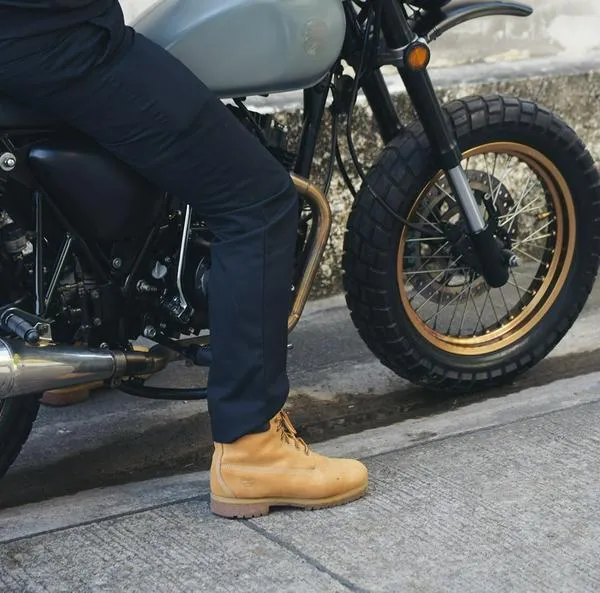 ¿Por qué las motos no tienen reversa? 