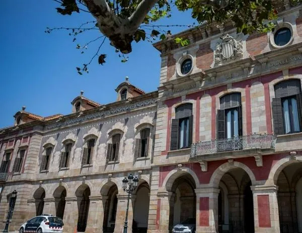 El independentista Puigdemont confirma su regreso del exilio a Barcelona el jueves