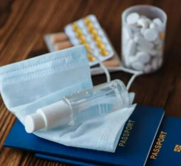 ¿Qué medicamentos puede llevar en el equipaje de mano? Reglas y cantidades permitidas