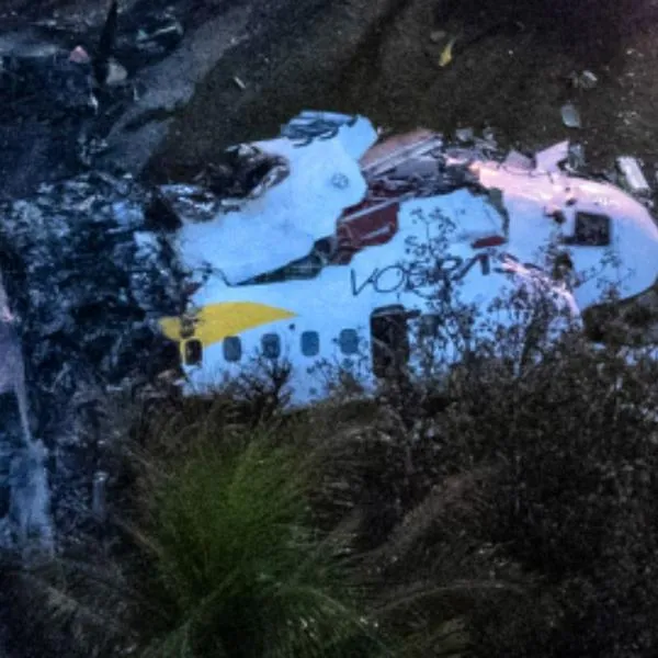 Aerolínea aclara que en avión accidentado en Brasil viajaban menos personas