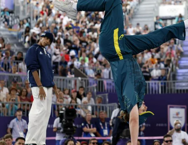 'Aportó algo nuevo': juez del breaking defiende a la b-girl australiana con cero de puntuación
