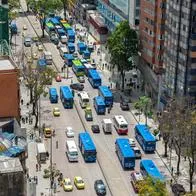 De cuánto es la multa por invadir el carril preferencial de la carrera 13 en Bogotá