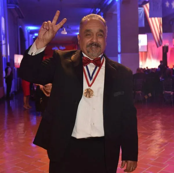 Willie Colón cuestiona a Petro.