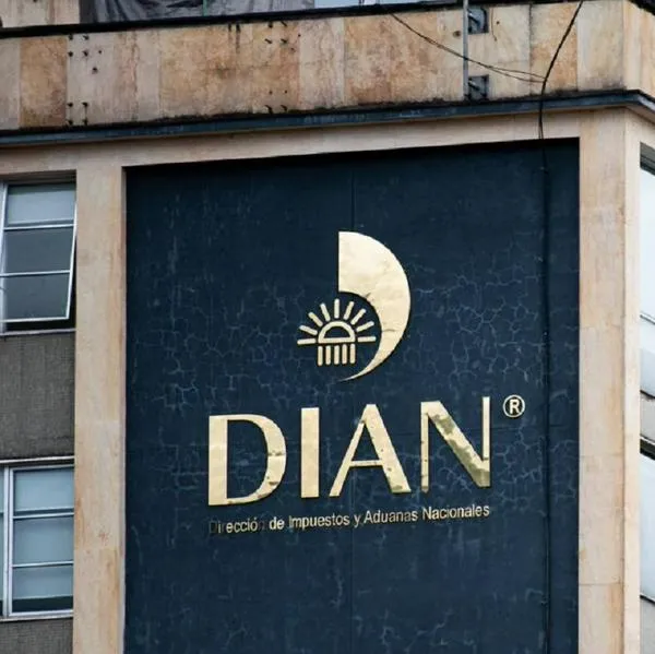Declaración de renta en línea, usuarios siguen reportando fallas, Dian da solución para evitar multas