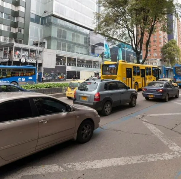 La mayoría de dueños de carros y motos en Colombia no tienen seguro contra todo riesgo, según Fasecolda, por lo que pueden enfrentar lío de plata.