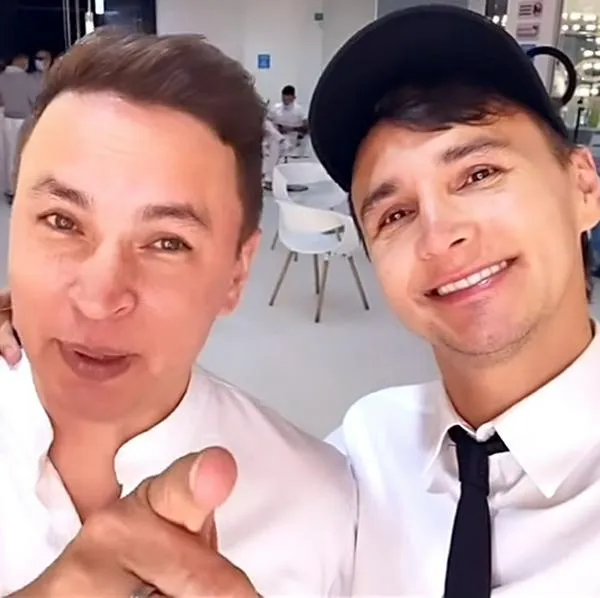 Jhonier Leal y Mauricio Leal en foto cuando eran jóvenes.
