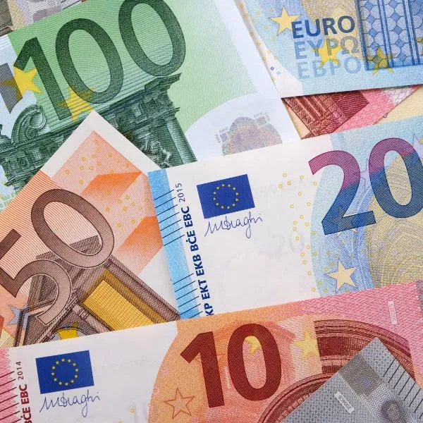 Euro en Colombia hoy: precio en casas de cambio