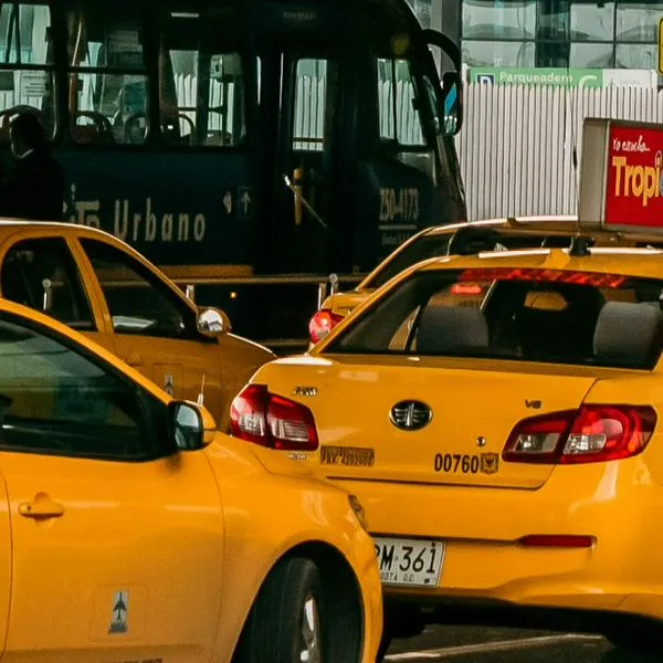 Nueva medida para taxistas que viven en conjunto cerrado; no podrán ingresar