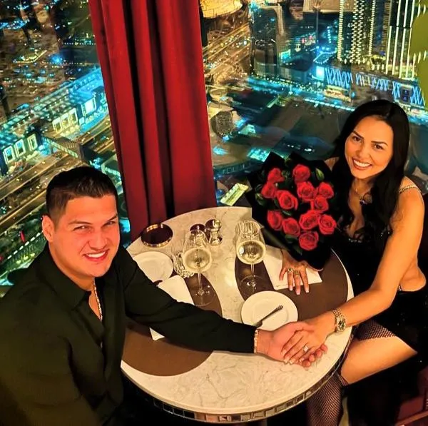Las amorosas vacaciones de Elder Dayán y su esposa en Dubai
