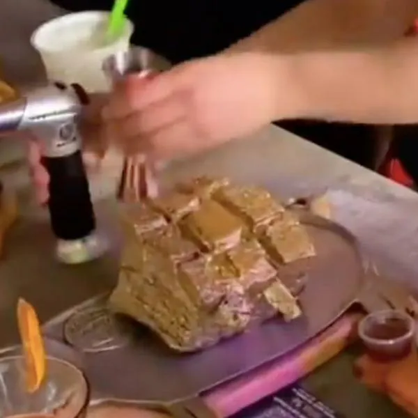 Chicharrón bañado en oro en Bogotá en restaurante: dónde es, precio y más