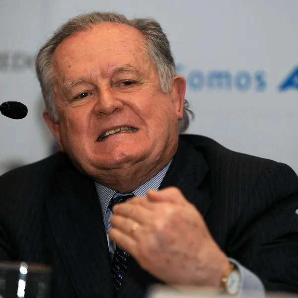Luis Carlos Sarmiento vive tristeza por utilidad negativa que registra Corficolombiana, uno de sus negocios financieros en Colombia.