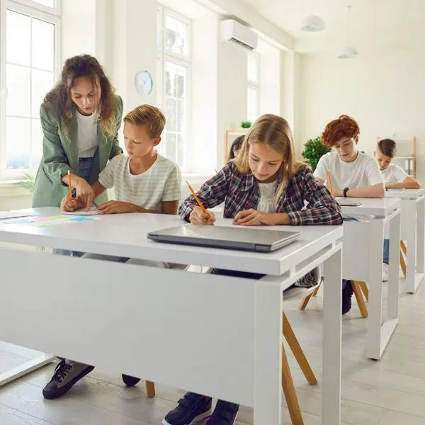 Colegios en Colombia están en crisis y ya van más de 700 cerrados en los últimos dos años.