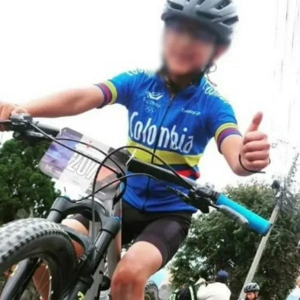 Joven ciclista Kevin Gómez fue arrollado por camión en Bogotá y está grave