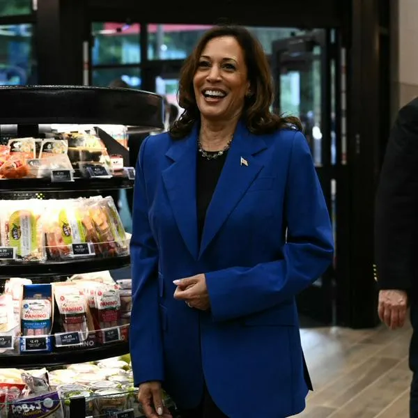 Kamala Harris aumentaría el impuesto corporativo.