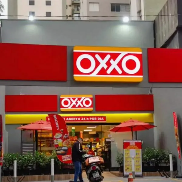 Oxxo explica si funciona con franquicias.