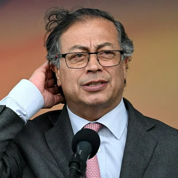 Prenden primeras alarmas por negocio que acabó Gustavo Petro y dejaba platal en Colombia; decisión amenazaría la economía del país.