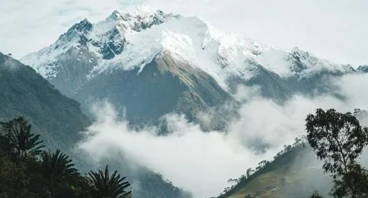 Estas son las 5 montañas a las que puede ir en Colombia y ver la nieve. Volcán Nevado del Ruiz, Sierra Nevada del Cocuy, Nevado del Tolima y más.