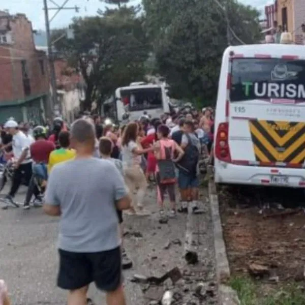 Delicados están 5 de los 17 heridos en accidente de tránsito en Manrique, Medellín